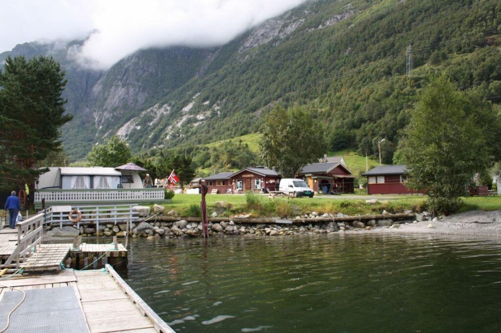 Sundal Camping